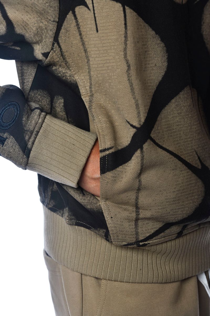 POCKETED THORN CREW image 1